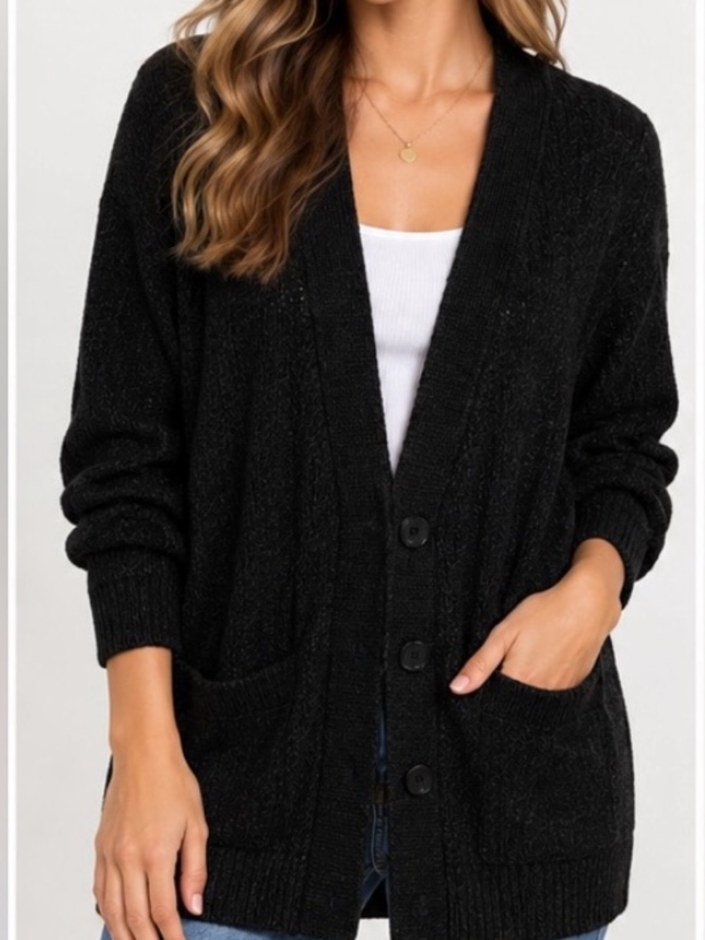 Victoria‎ Jones Woman Cardigan Sweater